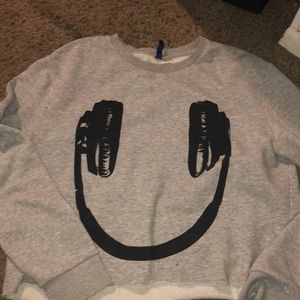 Cropped smiley face hoodie ☺️